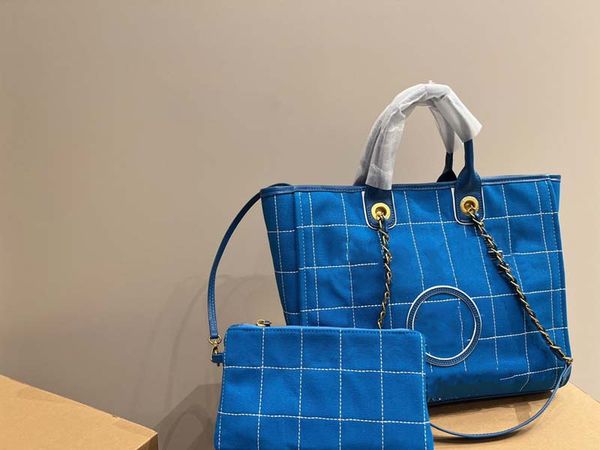 designer beach bag womens wallet oil wax canvas linen versatile large-capacity portable shoulder bag fashion versatile piece
designer beach bag womens wallet oil wax canvas linen versatile large-capacity portable shoulder bag fashion versatile piece