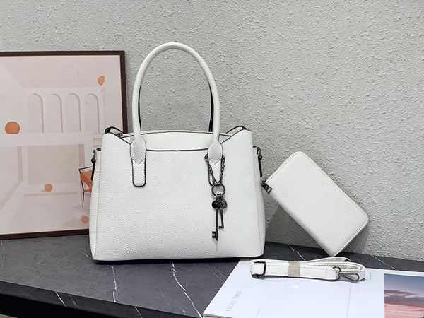 retro designer shoulder bag leather shopping bags lady embossing totes bag womens crossbody evening purse casual wallets
retro designer shoulder bag leather shopping bags lady embossing totes bag womens crossbody evening purse casual wallets