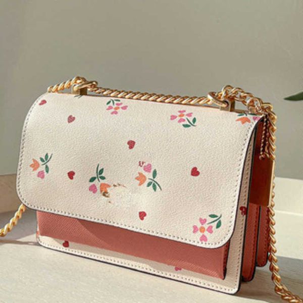 shoulder bags aolai 2023 designer new embroidery flower klare organ flap chain one crossbody small square female
shoulder bags aolai 2023 designer new embroidery flower klare organ flap chain one crossbody small square female