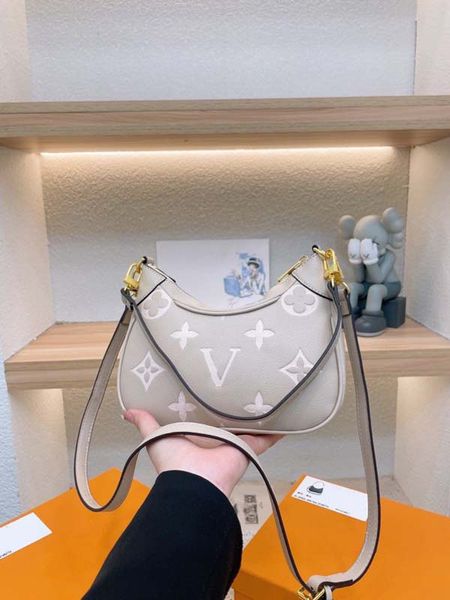bum bag designer palm spring mini classic print fashion underarm bag with retro style rich design details cowhide leather trim can be tilted
bum bag designer palm spring mini classic print fashion underarm bag with retro style rich design details cowhide leather trim can be tilted