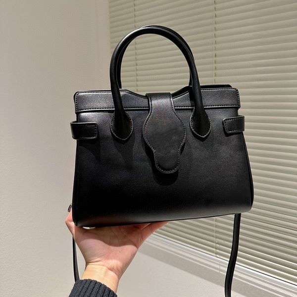 new designer shoulder bags solid color leather fashion totes shopping bag lady embossing totes bag womens crossbody evening purse casual wal
new designer shoulder bags solid color leather fashion totes shopping bag lady embossing totes bag womens crossbody evening purse casual wal