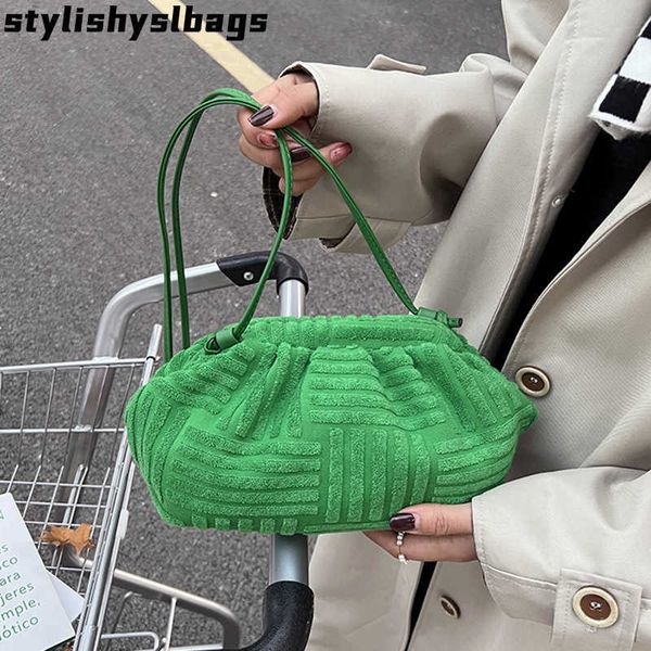 shoulder bags 2022 new brand green towel fabric women single-shoulder bag fashion plaeted cloud bag ladies casual handbag female messenger b
shoulder bags 2022 new brand green towel fabric women single-shoulder bag fashion plaeted cloud bag ladies casual handbag female messenger b