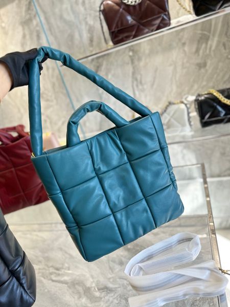 winter women tote bag designer women bag leather handbag fashion one shoulder bag large capacity purse luxury bag 4 colors shopping bag
winter women tote bag designer women bag leather handbag fashion one shoulder bag large capacity purse luxury bag 4 colors shopping bag