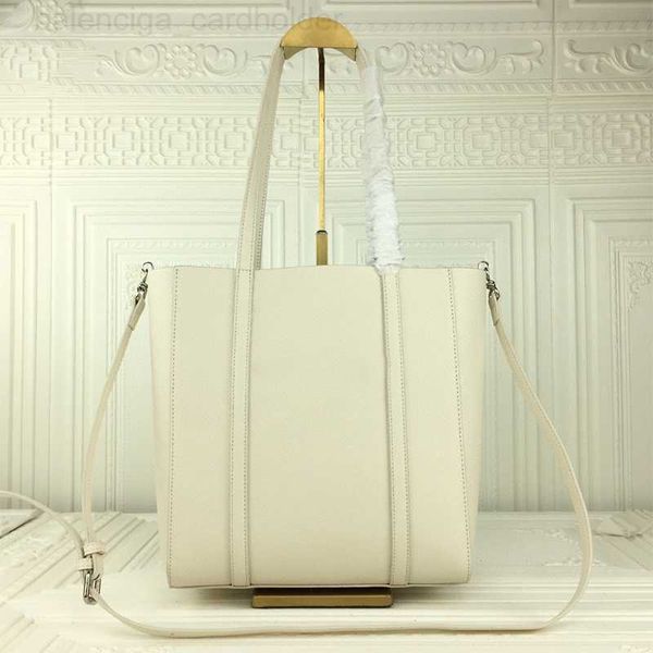 b bag b bags designer luxury le woman shoulder cagole bag single rivet hourglass handbags crossbody messenger purse m4e1 os0i
b bag b bags designer luxury le woman shoulder cagole bag single rivet hourglass handbags crossbody messenger purse m4e1 os0i