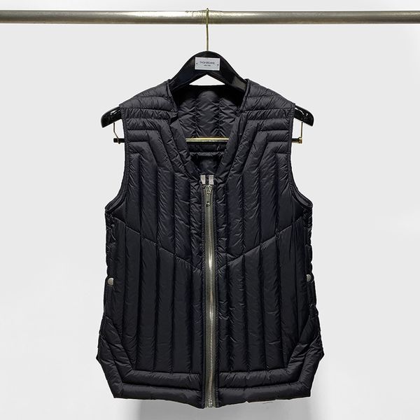 high street original rick men oversized down vest winter thick coat owens jackets women sleeveless outdoor clothes fill power, Black
high street original rick men oversized down vest winter thick coat owens jackets women sleeveless outdoor clothes fill power, Black