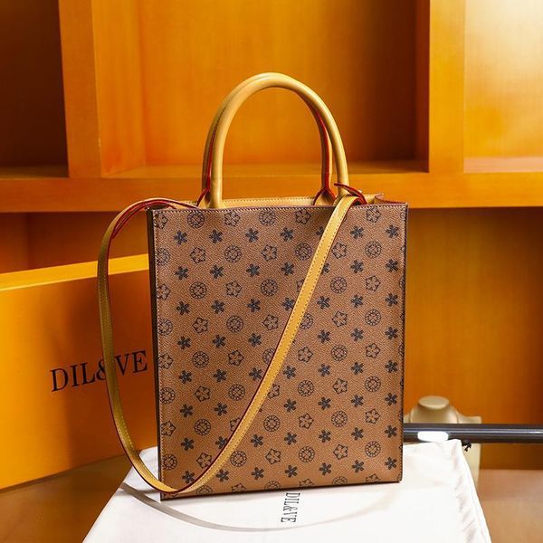 luxurys designer bag women bags handbag crossbody leather purse fashion flower shoulder lady tote bag wallet 119
luxurys designer bag women bags handbag crossbody leather purse fashion flower shoulder lady tote bag wallet 119