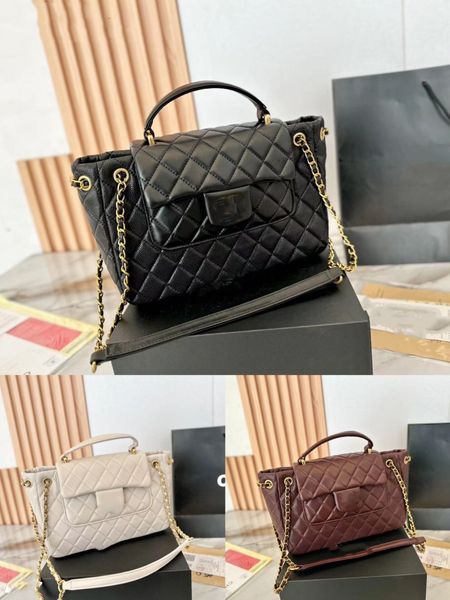 womens classic chain shoulder bags metal hardware matelasse chain crossbody shoulder luxury designer messenger personalized design handbags
womens classic chain shoulder bags metal hardware matelasse chain crossbody shoulder luxury designer messenger personalized design handbags