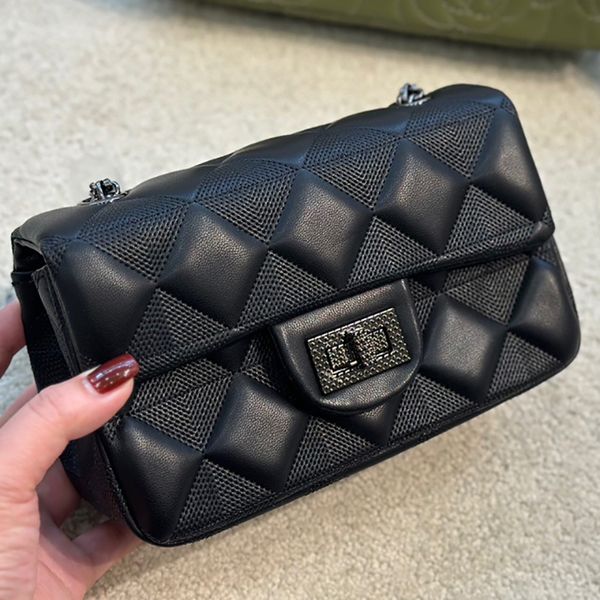 designer bags women crossbody leather purse classic fashion shoulder handbag brand ladies chain bag black tote trend phone with dust bag
designer bags women crossbody leather purse classic fashion shoulder handbag brand ladies chain bag black tote trend phone with dust bag