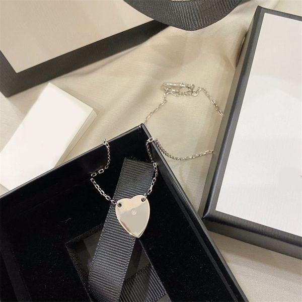 womens necklace heart pendant designer necklaces gold silver plated chains anniversary accessories trendy gift men lady love carving letter
womens necklace heart pendant designer necklaces gold silver plated chains anniversary accessories trendy gift men lady love carving letter