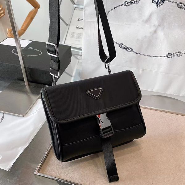 20*18cm designer bag fashion shoulder bag female handbag purse brand-name bag letter nylon messenger bag square handbag camera bag canvas wa
20*18cm designer bag fashion shoulder bag female handbag purse brand-name bag letter nylon messenger bag square handbag camera bag canvas wa