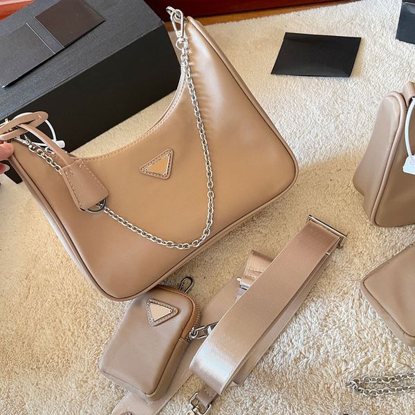 nylon shoulder bag three-in-one crossbody bags women handbag triangle decoration removable embroidered letter shoulder strap chain decoratio
nylon shoulder bag three-in-one crossbody bags women handbag triangle decoration removable embroidered letter shoulder strap chain decoratio