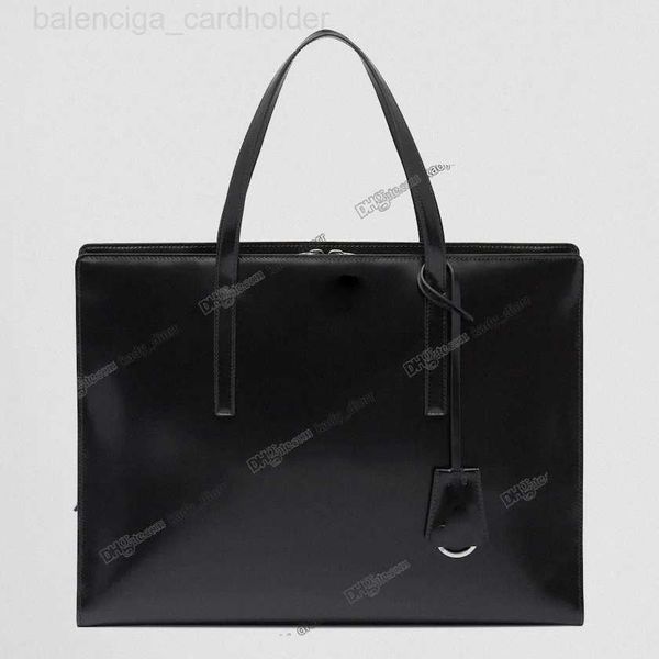 re-edition 1995 brushed-leather handbag bags geometric silhouette screen-printed lettering leather handles purses keychain large mini tote
re-edition 1995 brushed-leather handbag bags geometric silhouette screen-printed lettering leather handles purses keychain large mini tote