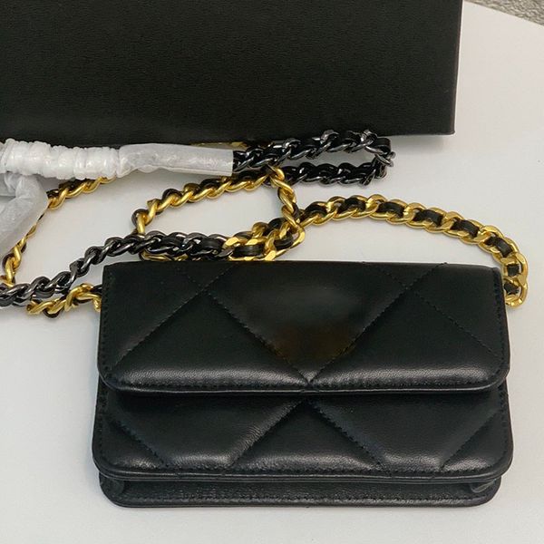 fashion mini women designer crossbody bag hollow-out badge matelasse leather quilted classic flap shoulder bag clutch multi pochettes coin p
fashion mini women designer crossbody bag hollow-out badge matelasse leather quilted classic flap shoulder bag clutch multi pochettes coin p