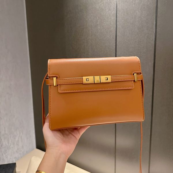 bags totes handbag designer bag women classic imitation brand multicolor buckle splicing chain shoulder bag simple commuter dinner wallet
bags totes handbag designer bag women classic imitation brand multicolor buckle splicing chain shoulder bag simple commuter dinner wallet