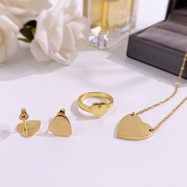 luxury necklace silver plated chains for mens simplicity versatile love pendant designer necklace valentines day jewelry woman carved heart
luxury necklace silver plated chains for mens simplicity versatile love pendant designer necklace valentines day jewelry woman carved heart