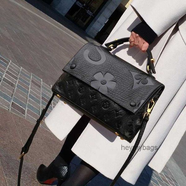 backpack style luxury ladies bags fashion women messenger bag high-quality small handbags all match black shoulder handbag designer toteback
backpack style luxury ladies bags fashion women messenger bag high-quality small handbags all match black shoulder handbag designer toteback