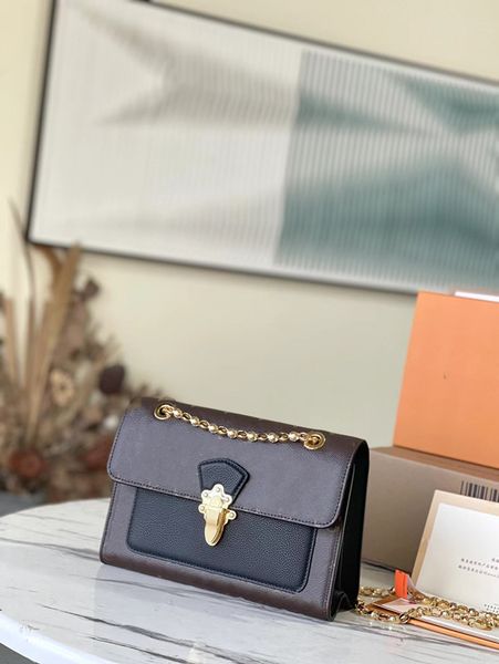 2023 shoulder bags the est gold coin tag of the season hobo hippie oil wax calfskin antique hardware-02
2023 shoulder bags the est gold coin tag of the season hobo hippie oil wax calfskin antique hardware-02
