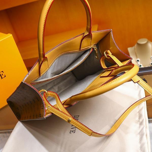 luxurys designer bag women bags handbag crossbody leather purse fashion flower shoulder lady tote bag wallet 120
luxurys designer bag women bags handbag crossbody leather purse fashion flower shoulder lady tote bag wallet 120