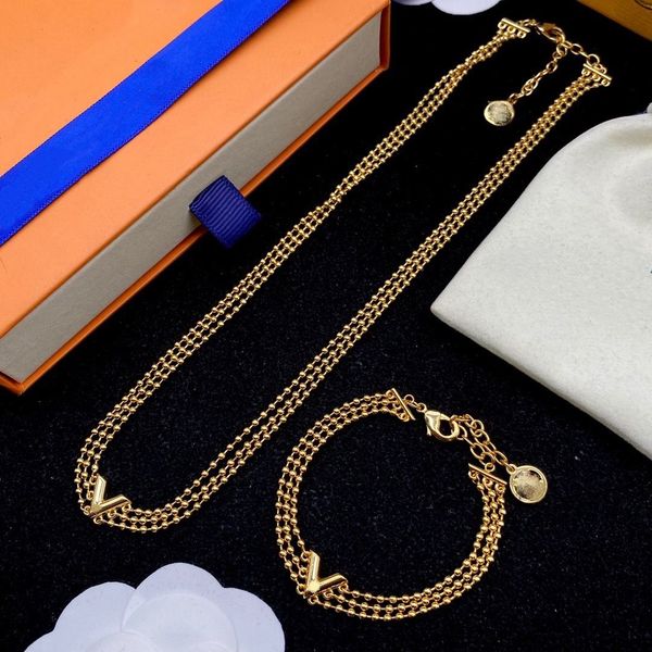 fashion jewelry stainless alloy pendant necklaces bracelets set bangles pulseiras stainless steel necklaces for women gift with box d558, Silver
fashion jewelry stainless alloy pendant necklaces bracelets set bangles pulseiras stainless steel necklaces for women gift with box d558, Silver