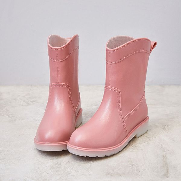 rain boots woman waterproof nonslip rubber female garden working water shoe galoshes ankle boots botas agua 230114, Black;red
rain boots woman waterproof nonslip rubber female garden working water shoe galoshes ankle boots botas agua 230114, Black;red