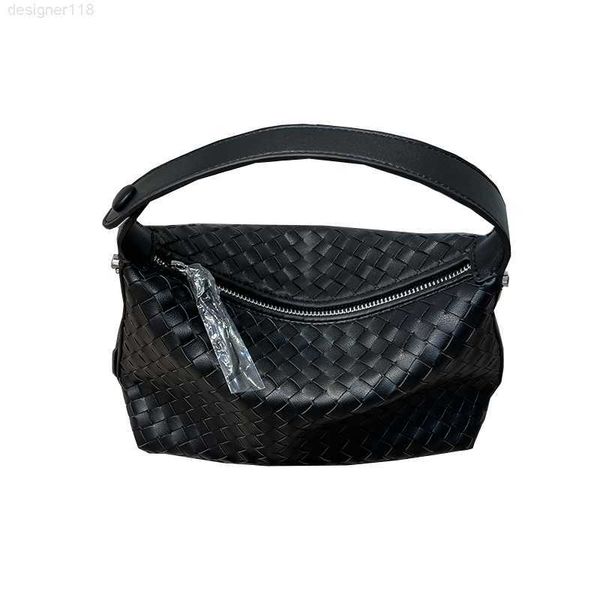 customizable bag female 2022 new woven lunch box leather pillow shoulder ladies messenger women handbag
customizable bag female 2022 new woven lunch box leather pillow shoulder ladies messenger women handbag
