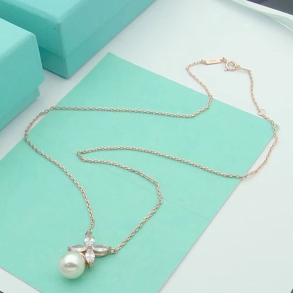 luxury pearl necklace classic designer women's diamond pendant girls valentine's day 18k gold jewelry gift factory, Silver
luxury pearl necklace classic designer women's diamond pendant girls valentine's day 18k gold jewelry gift factory, Silver