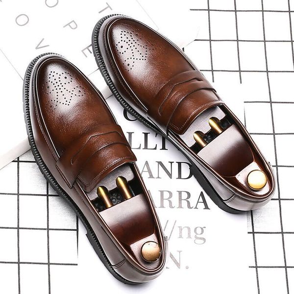 dress shoes luxury brand business loafers men's slipon carved leather fashion casual wedding designer 230114, Black
dress shoes luxury brand business loafers men's slipon carved leather fashion casual wedding designer 230114, Black