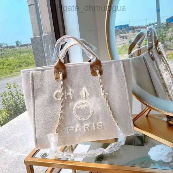 fashion luxury women's evening bags ch brand canvas handbag classic beach hand bag designer female backpack large capacity small packs
fashion luxury women's evening bags ch brand canvas handbag classic beach hand bag designer female backpack large capacity small packs