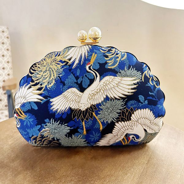waist bags embroidery women evening wedding shell shaped mini dinner clutch purse pearl hasp drop 230114
waist bags embroidery women evening wedding shell shaped mini dinner clutch purse pearl hasp drop 230114
