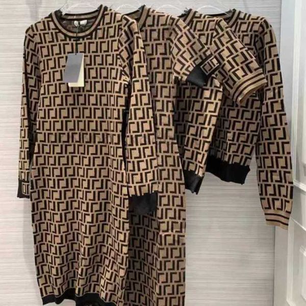 casual dresses women classic vintage knit dress fashion designer clothes full letter luxurious senior short sleeves long sleeve 5 zkjk, Black;gray
casual dresses women classic vintage knit dress fashion designer clothes full letter luxurious senior short sleeves long sleeve 5 zkjk, Black;gray