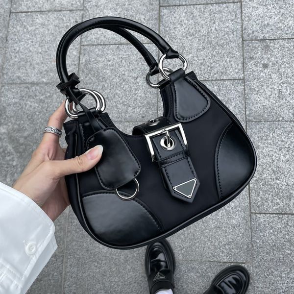 23 french luxury re-nylon moon bag cowhide splice leather handle totes strap silver triangle hardware women large capacity designer shoulder
23 french luxury re-nylon moon bag cowhide splice leather handle totes strap silver triangle hardware women large capacity designer shoulder