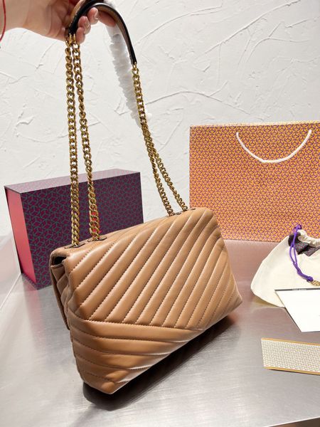 designer bags small shopping bag winter vintage hardware classic one shoulder bag luxury handbag chain women ssbody clamshell design 2023
designer bags small shopping bag winter vintage hardware classic one shoulder bag luxury handbag chain women ssbody clamshell design 2023