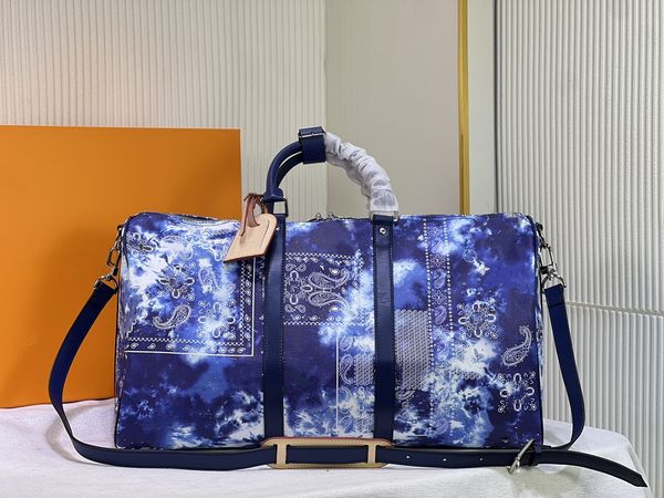 2023 designers duffel bags 50cm luxury large capacity travel sale women men genuine leather shoulder fashion bag carry rivets with lock head
2023 designers duffel bags 50cm luxury large capacity travel sale women men genuine leather shoulder fashion bag carry rivets with lock head