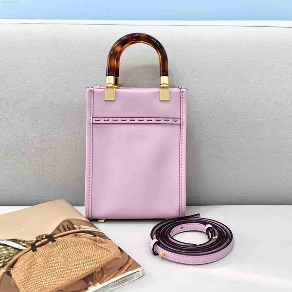 genuine hard leather sweet mini tote vintage luxury stylish unique designed handbag for ladies
genuine hard leather sweet mini tote vintage luxury stylish unique designed handbag for ladies