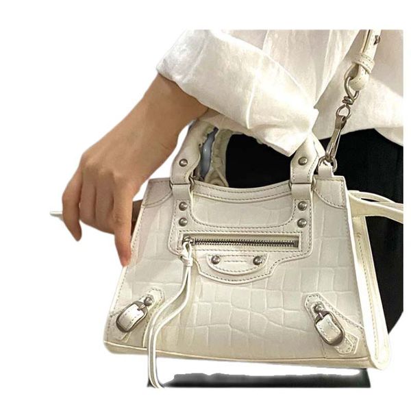 shoulder bags fashion cross body messenger bag bags wallets classic letter flap messenger purses chain leather shoulder strap bag women hand
shoulder bags fashion cross body messenger bag bags wallets classic letter flap messenger purses chain leather shoulder strap bag women hand