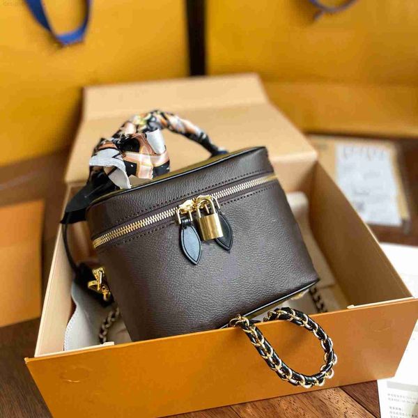 selling popular ladies fashion print handbag square small travel dinner designer waterproof luxury
selling popular ladies fashion print handbag square small travel dinner designer waterproof luxury