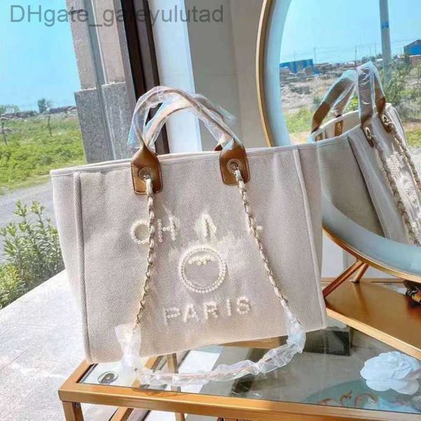 bags fashion women's luxury evening ch brand canvas handbag classic beach hand bag designer female backpack large capacity small packs
bags fashion women's luxury evening ch brand canvas handbag classic beach hand bag designer female backpack large capacity small packs
