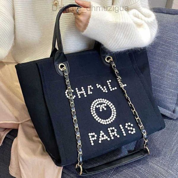 classic luxury women's evening bags ch brand canvas handbag fashion beach hand bag designer female backpack large capacity small packs, Black;red
classic luxury women's evening bags ch brand canvas handbag fashion beach hand bag designer female backpack large capacity small packs, Black;red