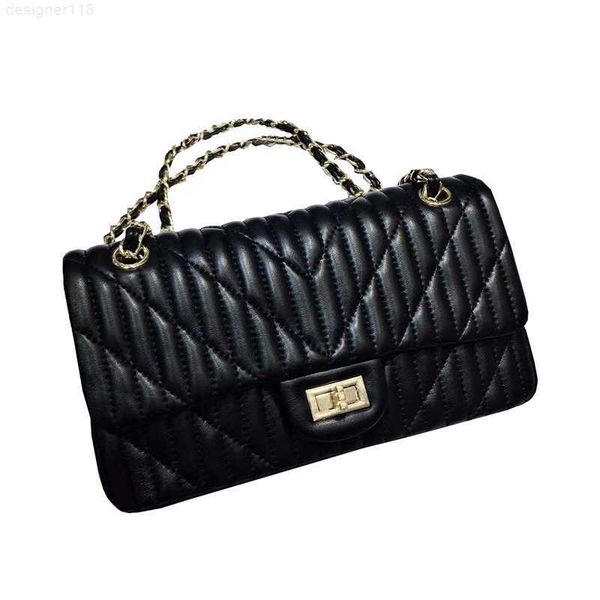 2022 new fashion ladies bag rhombus embroidery thread chain rectangular shoulder messenger lock sheepskin
2022 new fashion ladies bag rhombus embroidery thread chain rectangular shoulder messenger lock sheepskin