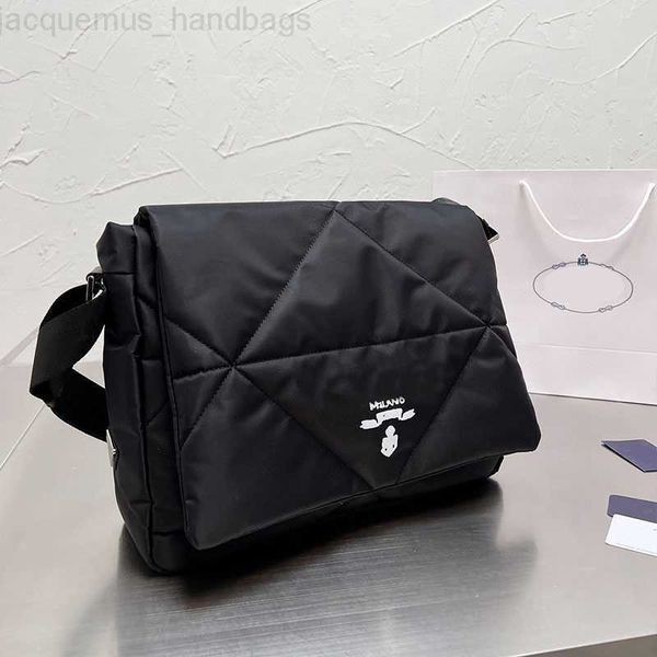prad nylon triangle p cleo nylon flap crossbody bags postman's prd hardware interior compartment pocket momen handbags purse 5a quality
prad nylon triangle p cleo nylon flap crossbody bags postman's prd hardware interior compartment pocket momen handbags purse 5a quality