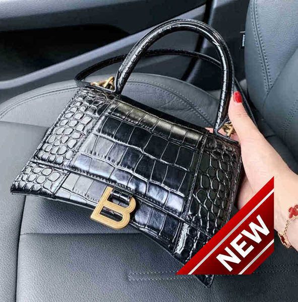 designer luxury womens bag balencigas handbag b-shaped paris single shoulder messenger fashion square gift shoulder oblique span versatile h
designer luxury womens bag balencigas handbag b-shaped paris single shoulder messenger fashion square gift shoulder oblique span versatile h