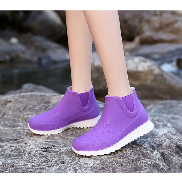 rain boot rubber pvc boots men waterproof work shoes ankle flats footwear leisure thick bottom short 230114, Black;red
rain boot rubber pvc boots men waterproof work shoes ankle flats footwear leisure thick bottom short 230114, Black;red