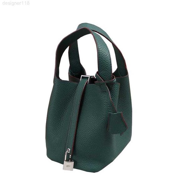 fast shipping leather handbags classic style vegetable basket bag simple bucket lock for women
fast shipping leather handbags classic style vegetable basket bag simple bucket lock for women