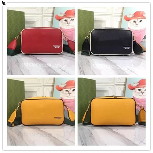 702427 cooperation clover sports shoulder bag zipper box embossed logo solid leather designers luxurys co-branded cross body
702427 cooperation clover sports shoulder bag zipper box embossed logo solid leather designers luxurys co-branded cross body