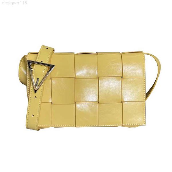 customizable 2022 new fashion leather ladies handbag hand-woven messenger bag magnetic buckle cowhide crossbody female
customizable 2022 new fashion leather ladies handbag hand-woven messenger bag magnetic buckle cowhide crossbody female