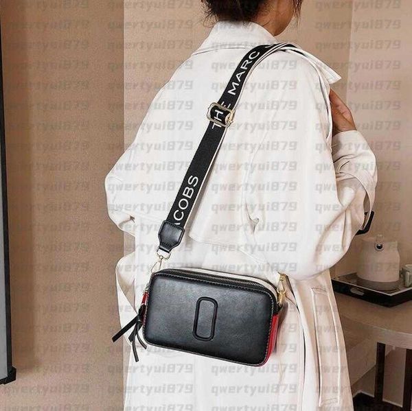 wallets retail designer womens shoulder bag letter print color contrast camera bags versatile messenger bag jn0012 011523h, Red;black
wallets retail designer womens shoulder bag letter print color contrast camera bags versatile messenger bag jn0012 011523h, Red;black
