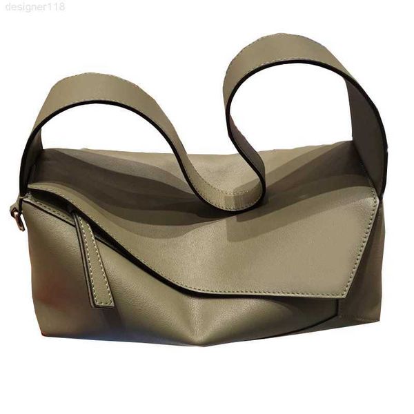 genuine leather ladies shoulder bag geometric pattern stitching luxury designer brand women's handbag
genuine leather ladies shoulder bag geometric pattern stitching luxury designer brand women's handbag