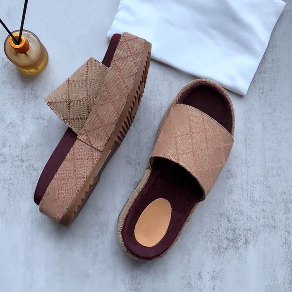 2023 new designer slippers womens fashion embroidered canvas slides sandals girls 60mm platform slipper brown white black slip flops beach s
2023 new designer slippers womens fashion embroidered canvas slides sandals girls 60mm platform slipper brown white black slip flops beach s