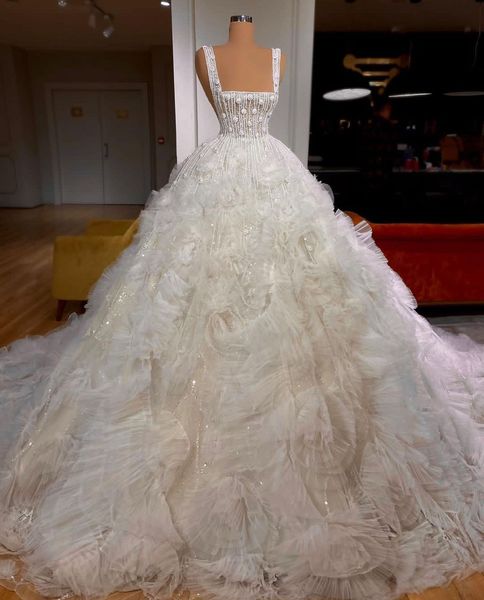 luxury ball gown wedding dresses sleeveless bateau strapas sparkly sequins appliques beaded lace ruffles formal bridal gowns plus size custo, White
luxury ball gown wedding dresses sleeveless bateau strapas sparkly sequins appliques beaded lace ruffles formal bridal gowns plus size custo, White