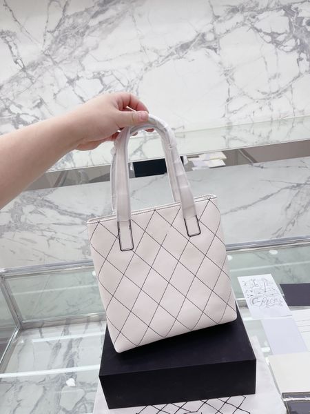 women handbag tote bag brand designer bag classic c bag large capacity purse senior luxury bag one shoulder bag shopping leather
women handbag tote bag brand designer bag classic c bag large capacity purse senior luxury bag one shoulder bag shopping leather